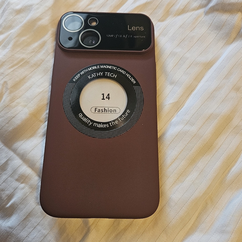 Iphone 14 phone case.